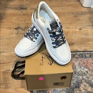 Vintage Havana Eileen 7 1/2 white multi gold sparkle green